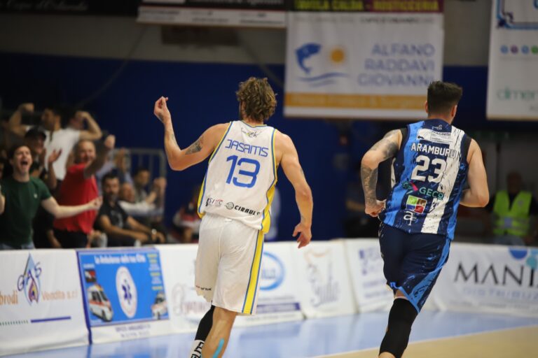 Basket – L’Orlandina vince meritatamente Gara 1. Battuta Molfetta 74-66