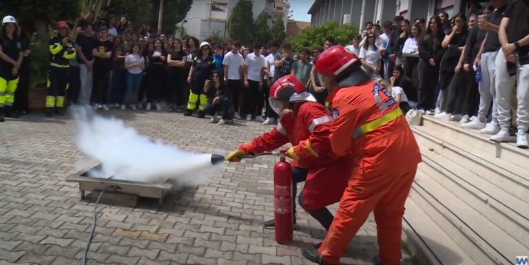 Capo d’Orlando – Esercitazione antincendio al Liceo Lucio Piccolo – VIDEO