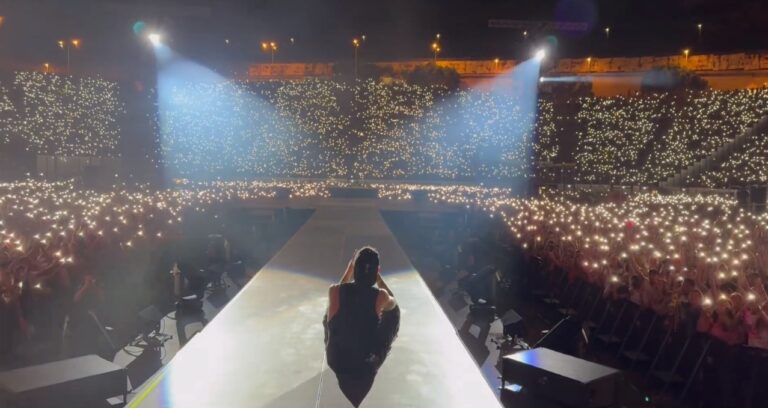Un’apoteosi il concerto di Ultimo a Messina: oltre 40.000 spettatori presenti – VIDEO