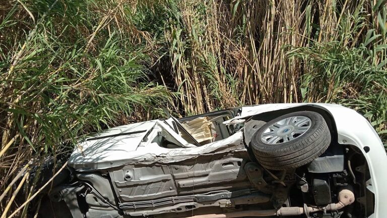 Sant’Angelo di Brolo, incidente autonomo, auto finisce nel torrente, lievi escoriazioni per il conducente