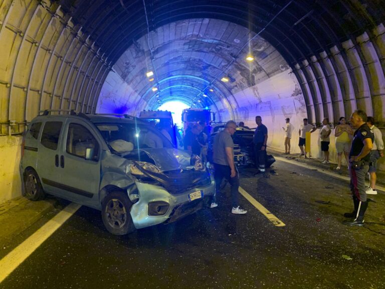 Incidente stradale sulla A18, tra Giardini Naxos e Taormina: ferito trasferito in elisoccorso