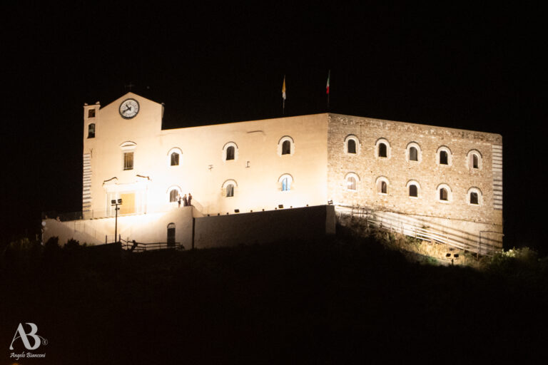 Santa Lucia del Mela: La storia del territorio raccontata tra balli, canti e musica