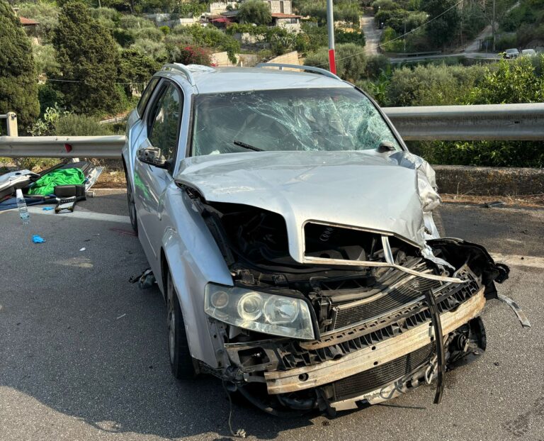 Incidente sulla SS113 a Capo d’Orlando: fratture multiple per uno dei due feriti. Non sarebbe in pericolo di vita