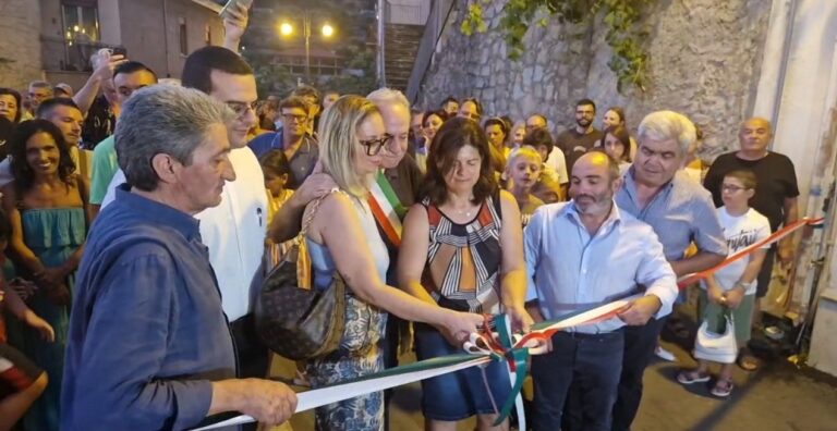 Sant’Angelo di Brolo: bagno di folla per la 16° edizione della sagra della nocciola – VIDEO