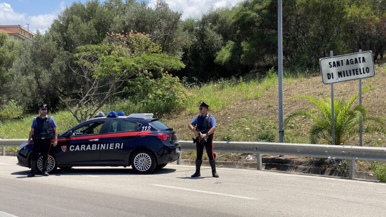 Sant’Agata di Militello, ruba due pc portatili e le monete delle giostrine a Torrenova. Arrestato dai carabinieri