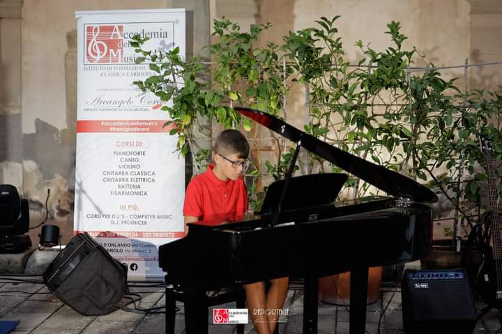 Accademia della Musica da Record, il talentuoso Valerio Giuliano (10 anni) ammesso al Conservatorio al primo posto