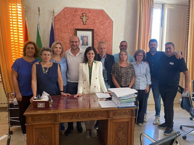 Montalbano Elicona: stabilizzati cinque lavoratori Asu in servizio al comune