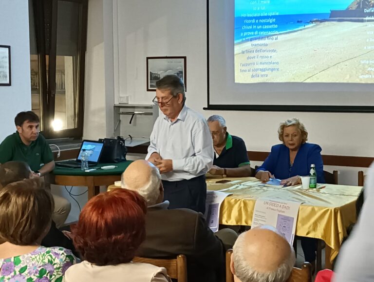 Capo d’Orlando – Presentato al circolo L’Avvenire il libro di poesie “Un gioco a dadi” di Franco Fogliani