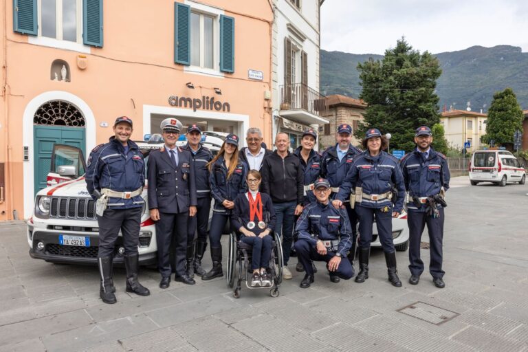 Camaiore: “Mettiamoci sulla buona strada”, un grande esempio di cultura e educazione stradale ai giovani studenti