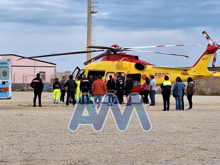 Torrenova, si ribalta con il trattore. 67enne trasferito in elisoccorso