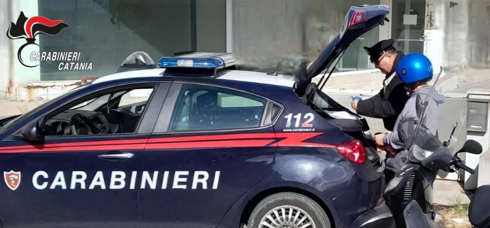 Catania, viola il divieto di avvicinamento alla ex. Aggravamento della misura per 59enne