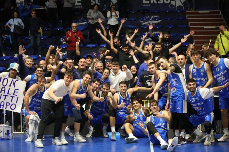 Basket – L’Orlandina vuole chiudere l’anno in bellezza. Domenica alle 19 arriva Mestre – VIDEO