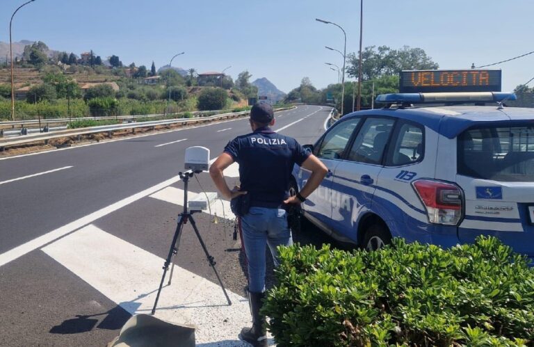 Alta velocità in autostrada, continuano i controlli della Polstrada su A18 ed A20