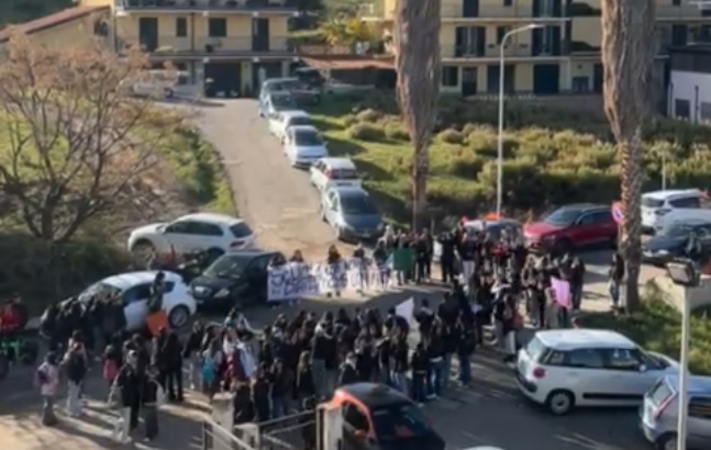 Patti: allacciato il gas nel plesso di piazza Stazione, si potrà procedere alle verifiche sugli impianti di riscaldamento