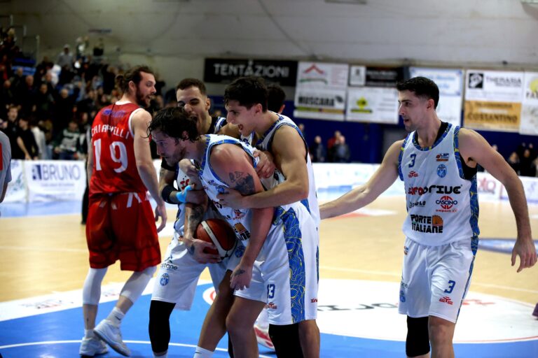 Orlandina Basket: domenica sfida contro Vicenza per un posto nei playoff – VIDEO