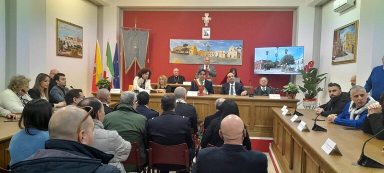 Naso: inaugurata la nuova aula consiliare