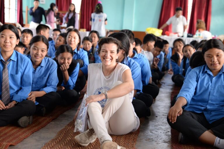 Angela, da Capo d’Orlando in Tibet per una missione umanitaria: “Un’esperienza meravigliosa” – VIDEO