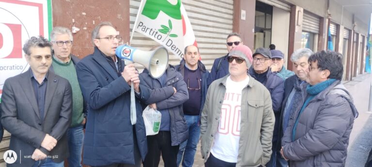 Barcellona Pozzo di Gotto: sit in contro la chiusura degli uffici Inps