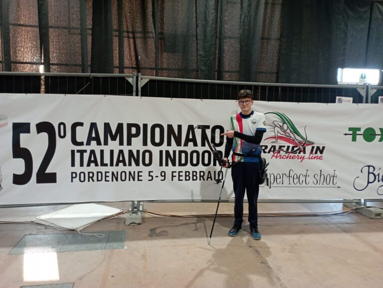 Pordenone: L’arciere filippese Claudio Barbaro è vice campione italiano nell’olimpo ragazzi