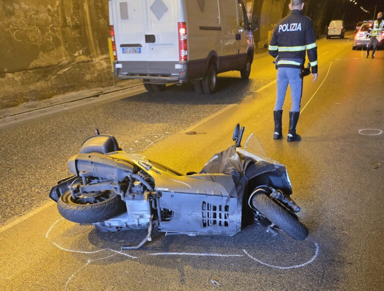 Messina, incidente in moto sulla tangenziale. Centauro perde la vita