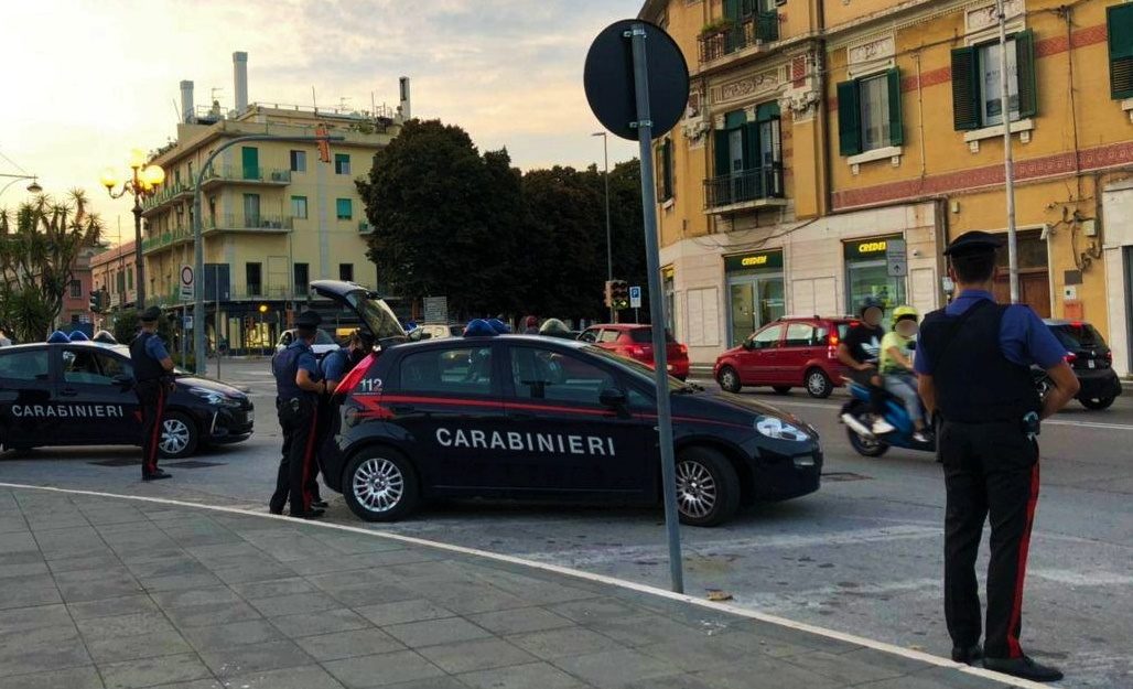 Carabinieri CC Messina centro controlli piazza Cairoli