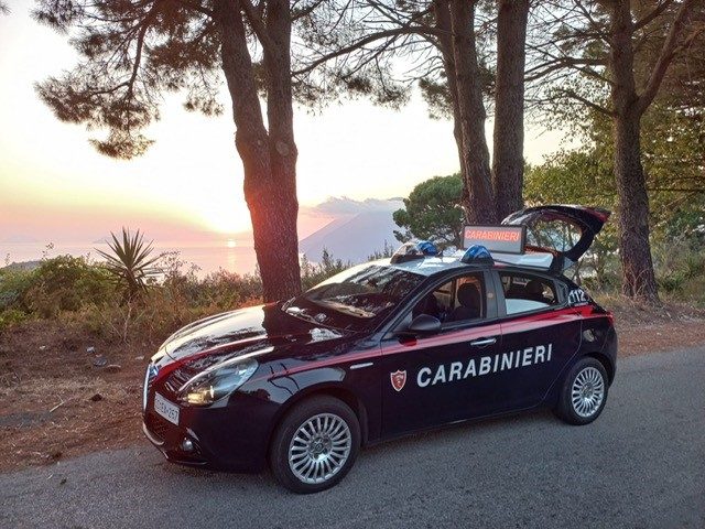 Carabinieri eolie 2