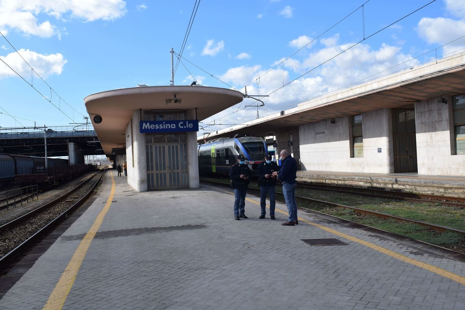 polizia ferroviaria messina