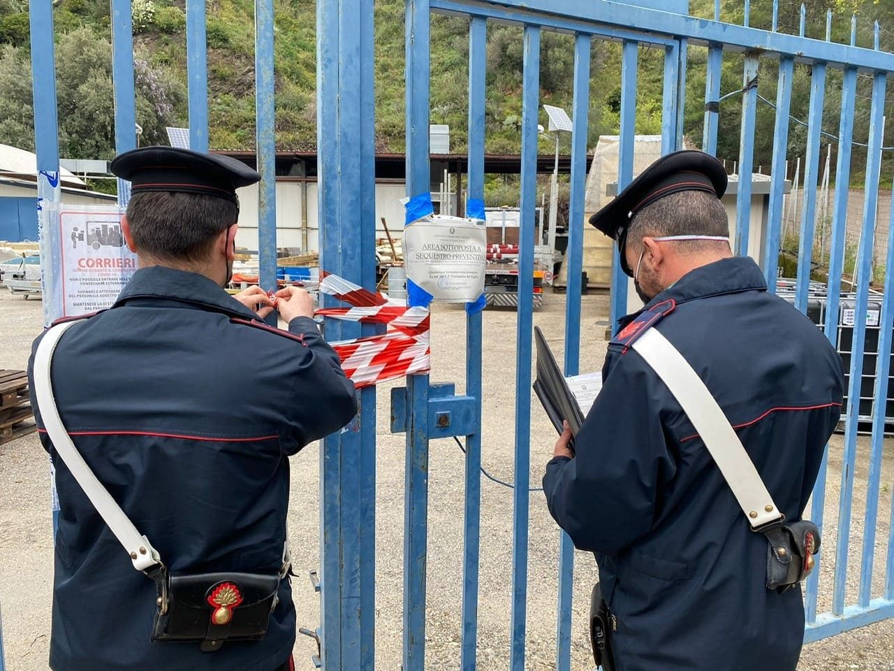 FOTO SEQUESTRO CANTIERE NAVALE GIOIOSA MAREA (1)