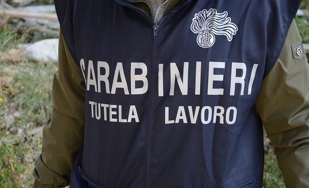 Foto carabinieri ispettorato lavoro