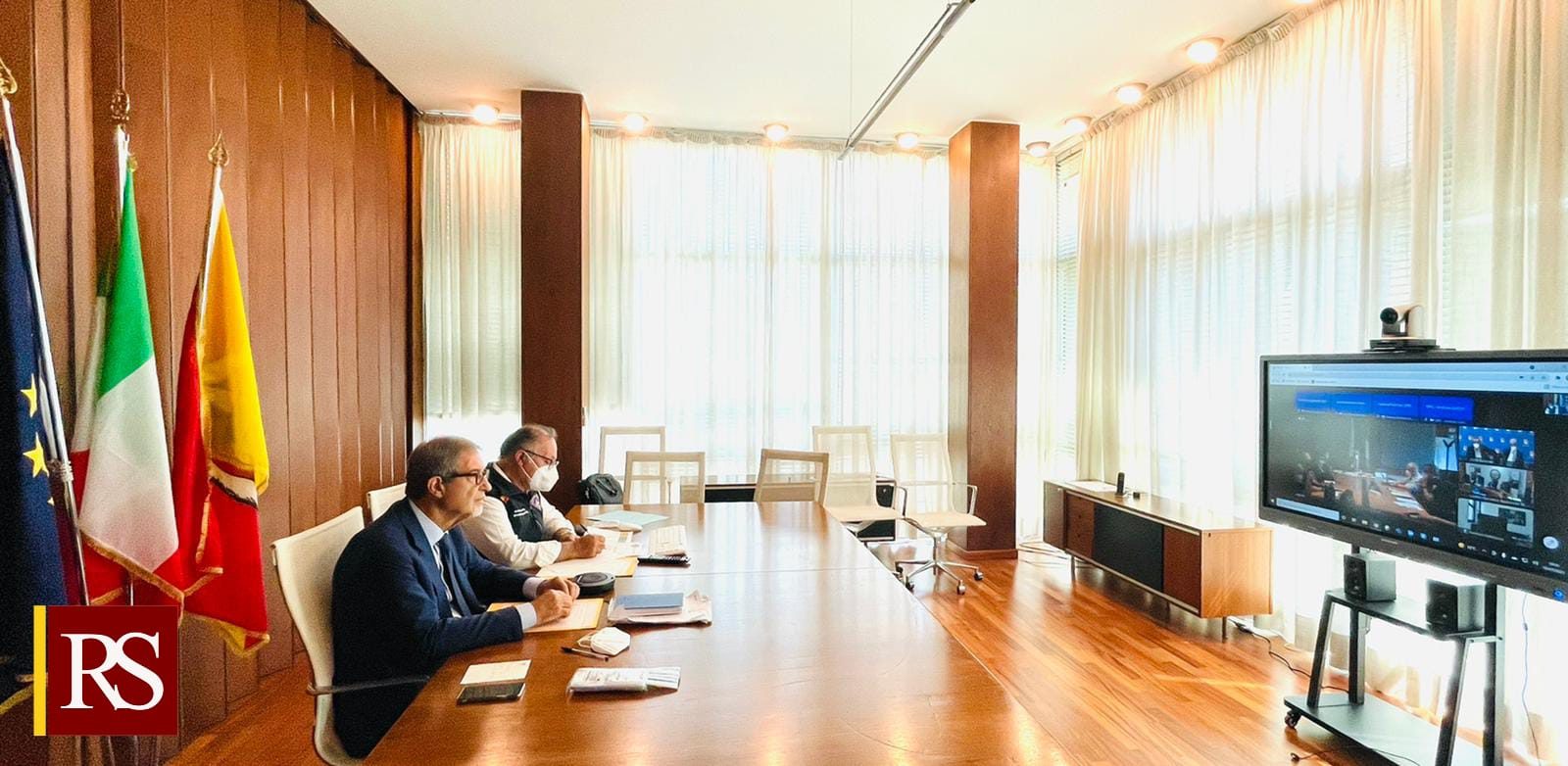 Foto-incontro in videoconferenza con Unità di crisi nazionale