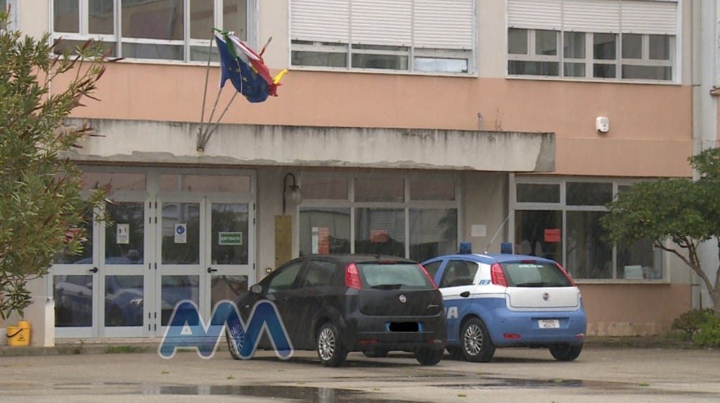 Liceo Sciascia Fermi Polizia