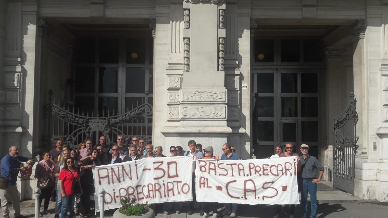 Protesta lavoratori CAS