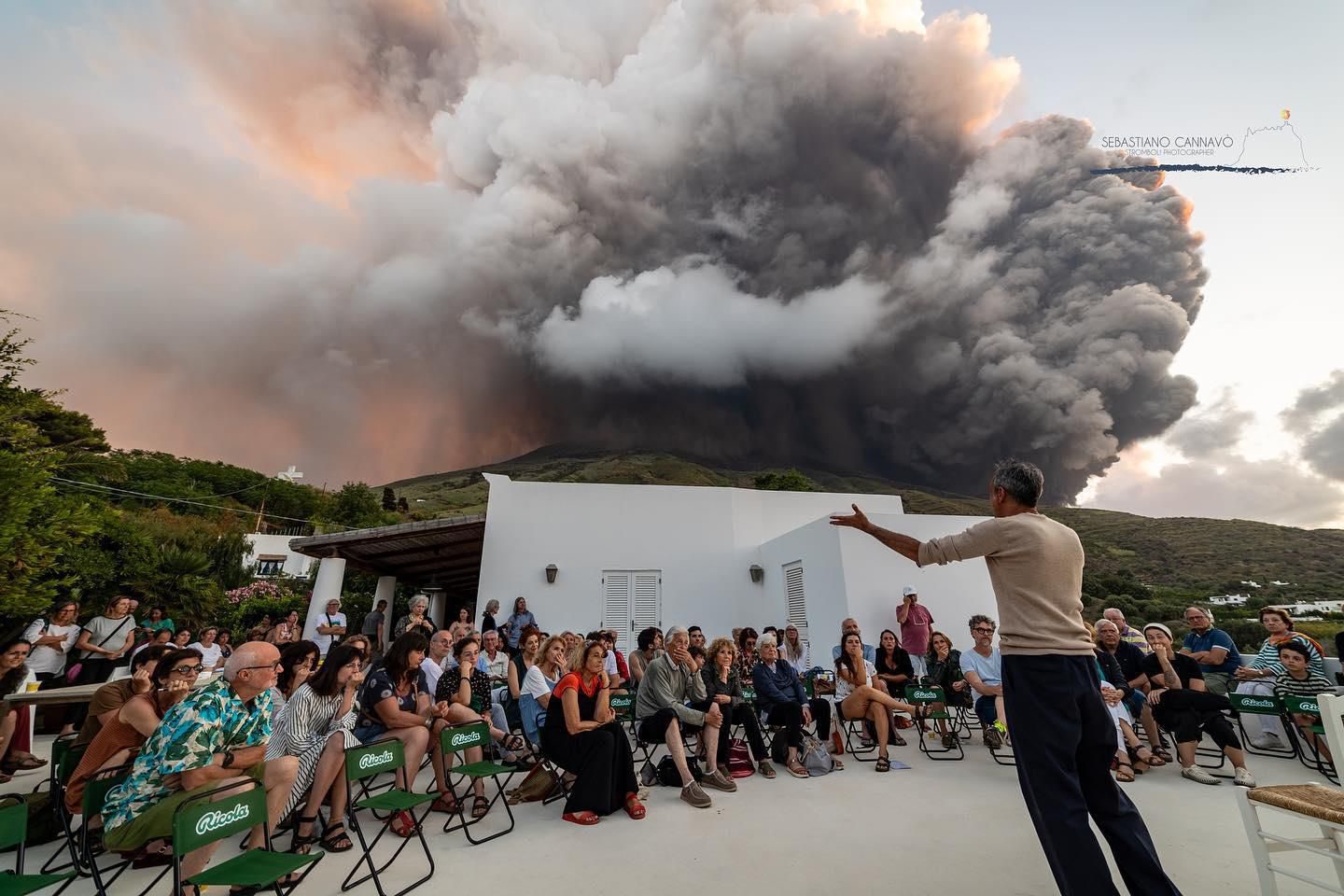 Teatro Eco Logico_ Stromboli