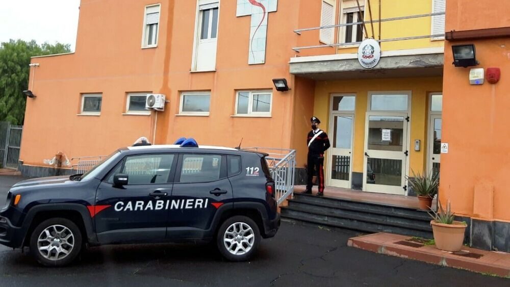 carabinieri Adrano caserma