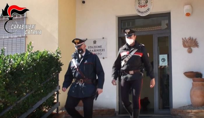 carabinieri riposto