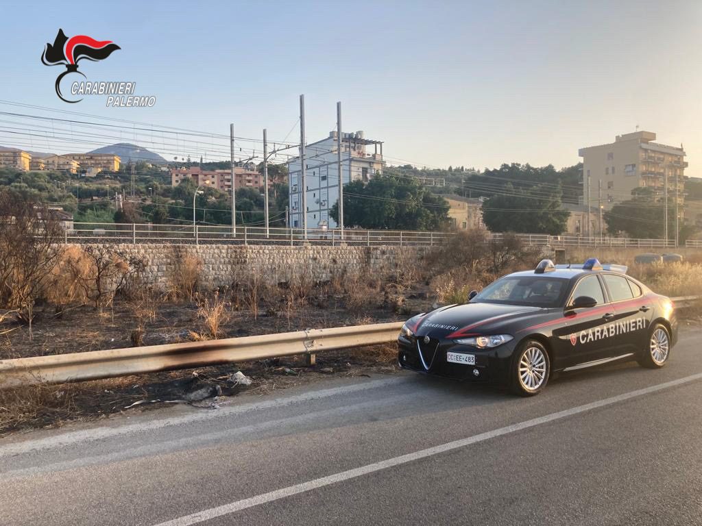 carabinieri termini imerese incendio