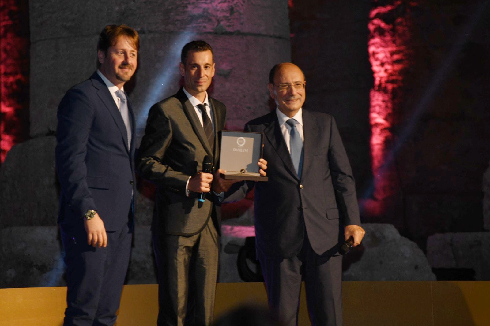 foto 4 Schifani premia Nibali