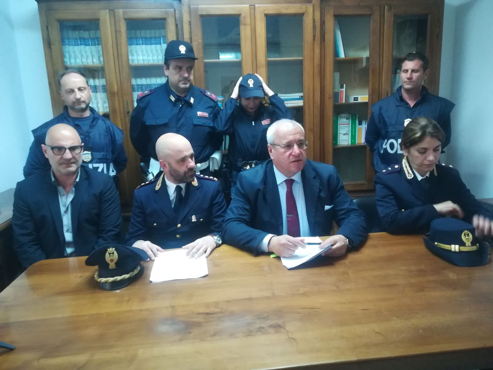 polizia conferenza picasso