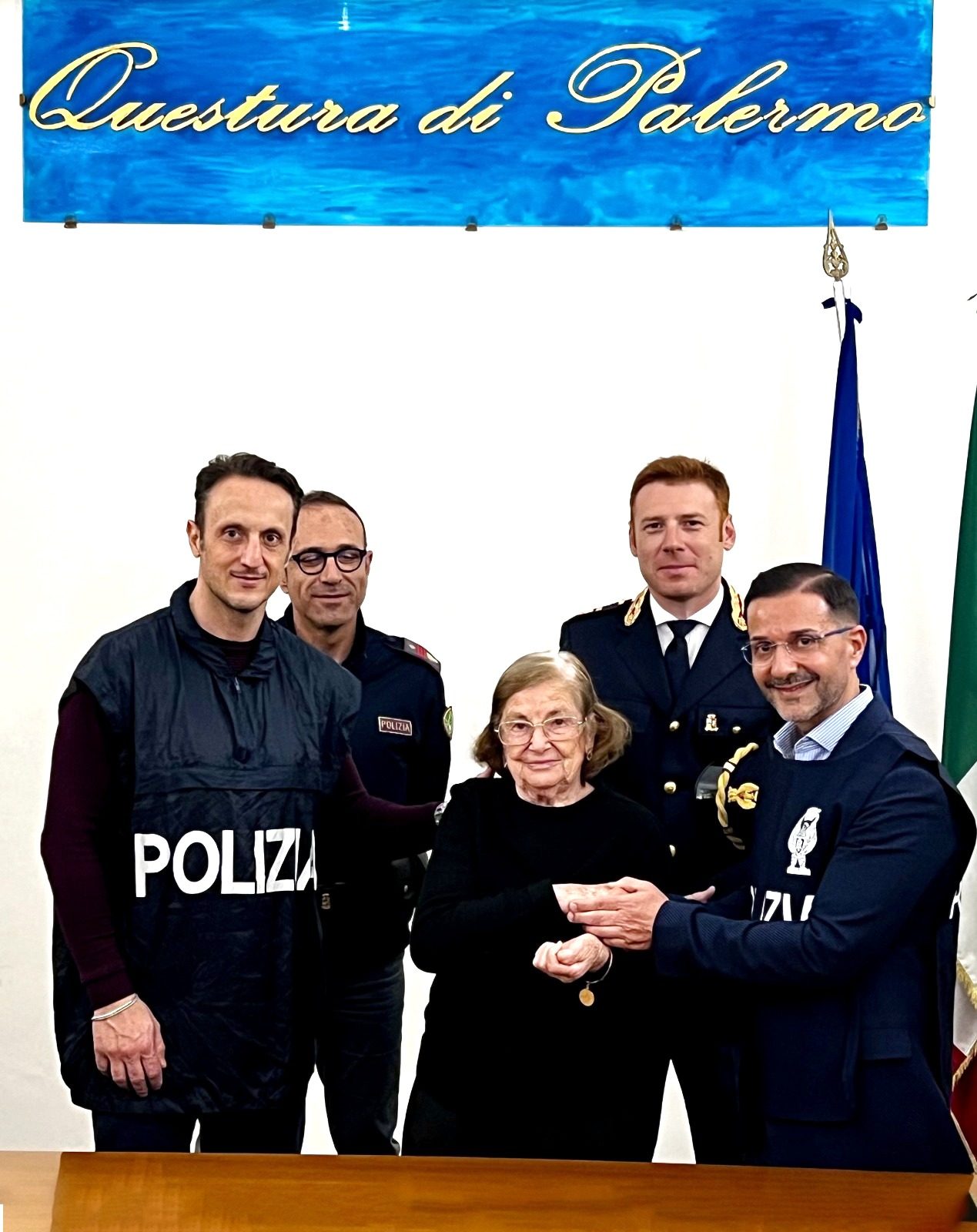 polizia finto carabiniere