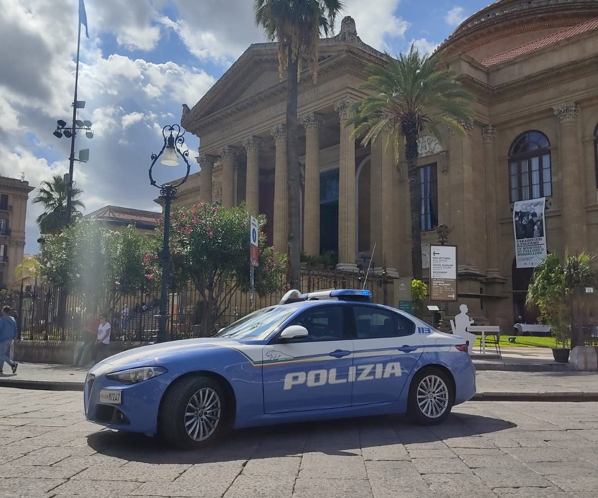 polizia palermo teatro Massimo