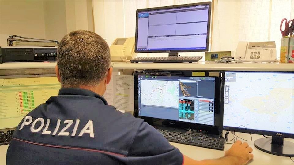 sala operativa polizia - questura CL (3)