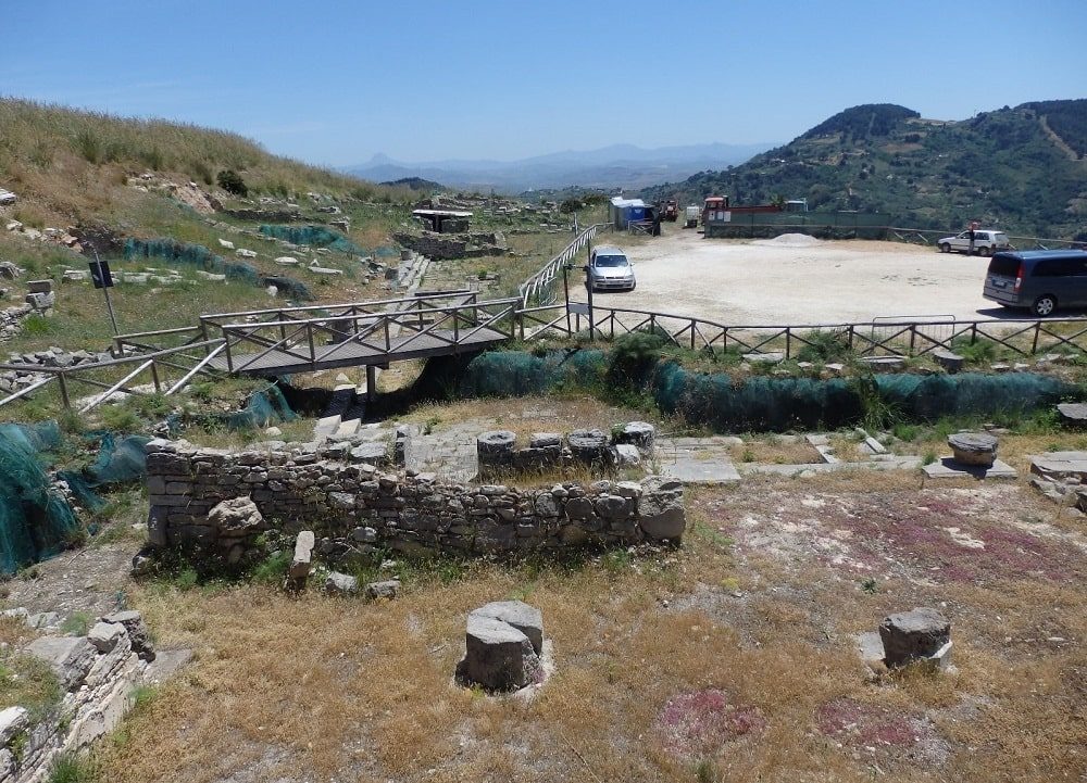 segesta (3)-min(1)-min